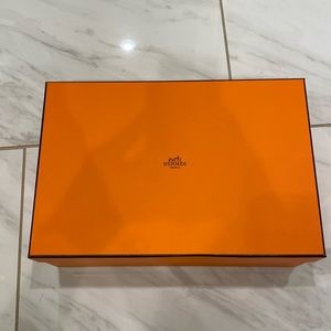 Hermes’ shoe box